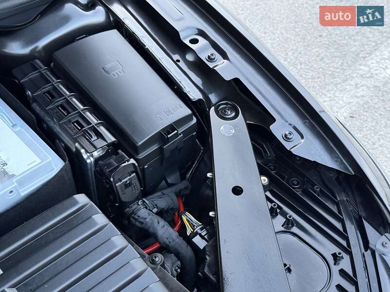 Седан Volkswagen Passat 2018 в Чернівцях