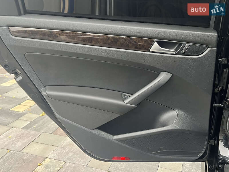 Седан Volkswagen Passat 2015 в Киеве фото 13 Седан Volkswagen Passat 2015 в Киеве