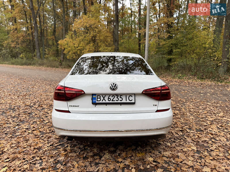 Седан Volkswagen Passat 2018 в Киеве