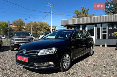 Універсал Volkswagen Passat 2011 в  фото 3 Універсал Volkswagen Passat 2011 в