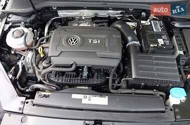 Седан Volkswagen Passat 2019 в 