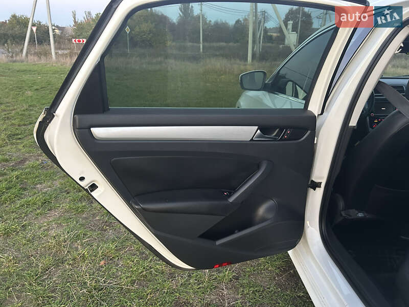 Седан Volkswagen Passat 2013 в Новоукраинке фото 11 Седан Volkswagen Passat 2013 в Новоукраинке