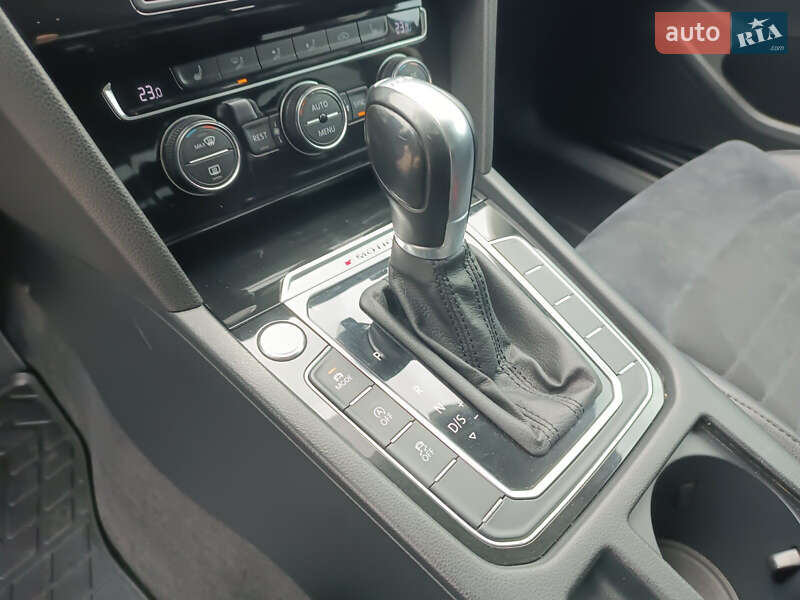 Седан Volkswagen Passat 2015 в Хусті фото 17 Седан Volkswagen Passat 2015 в Хусті