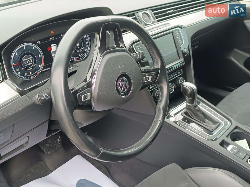 Седан Volkswagen Passat 2015 в Хусті фото 29 Седан Volkswagen Passat 2015 в Хусті