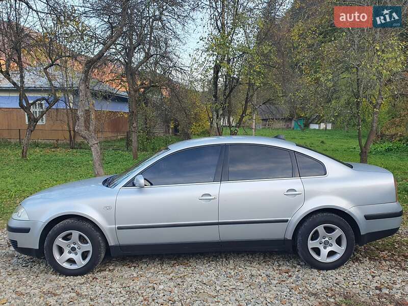 Седан Volkswagen Passat 2003 в Косове