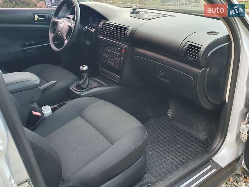 Седан Volkswagen Passat 2003 в Косове