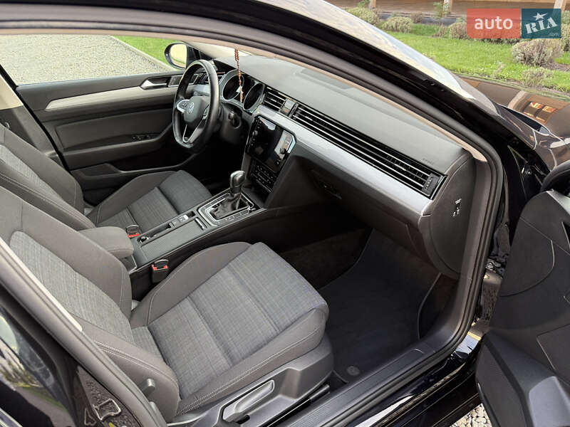 Универсал Volkswagen Passat 2021 в Львове фото 57 Универсал Volkswagen Passat 2021 в Львове