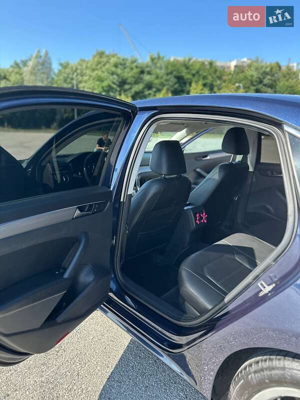 Седан Volkswagen Passat 2014 в Рожнятове фото 35 Седан Volkswagen Passat 2014 в Рожнятове