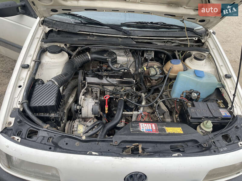 Универсал Volkswagen Passat 1992 в Луцке