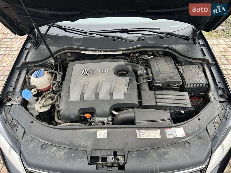 Универсал Volkswagen Passat 2012 в Хороле фото 5 Универсал Volkswagen Passat 2012 в Хороле