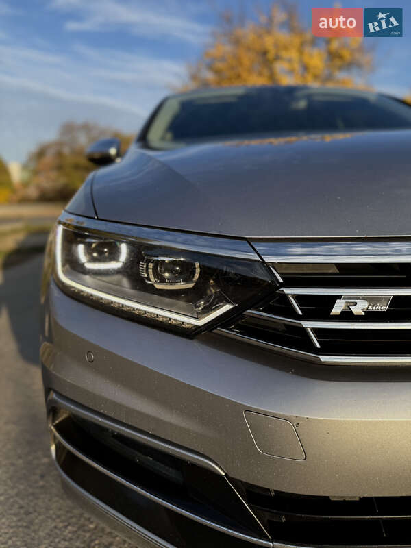 Седан Volkswagen Passat 2018 в Дніпрі