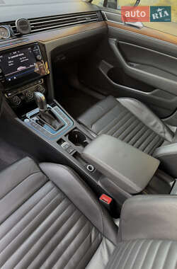 Седан Volkswagen Passat 2018 в 