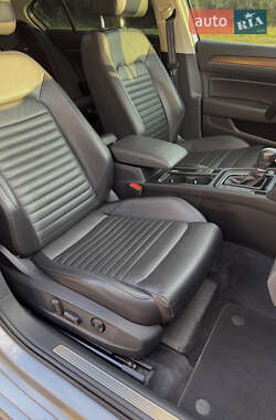 Седан Volkswagen Passat 2018 в 