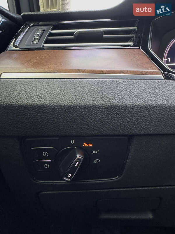 Седан Volkswagen Passat 2018 в Дніпрі