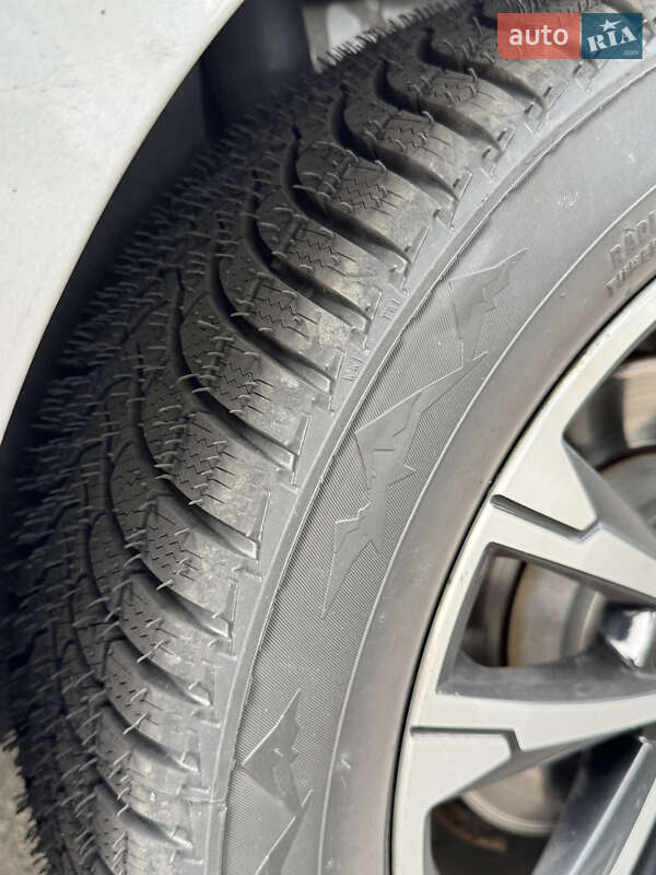 Седан Volkswagen Passat 2018 в Дніпрі