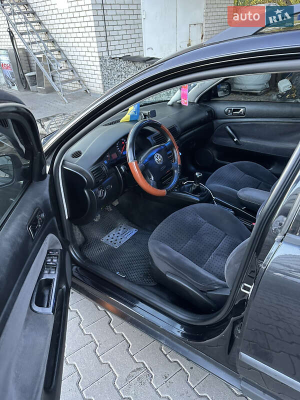 Универсал Volkswagen Passat 1999 в Житомире
