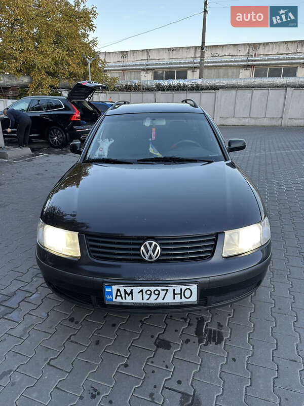 Универсал Volkswagen Passat 1999 в Житомире