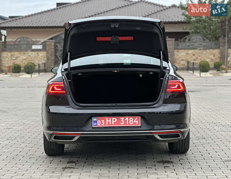 Седан Volkswagen Passat 2021 в Ровно фото 26 Седан Volkswagen Passat 2021 в Ровно