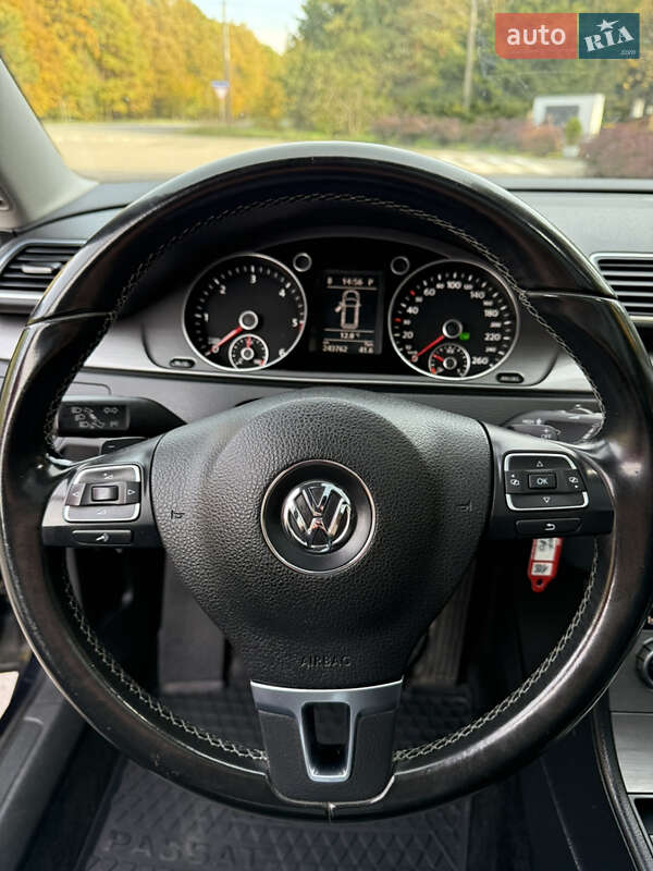 Универсал Volkswagen Passat 2013 в Ровно фото 10 Универсал Volkswagen Passat 2013 в Ровно