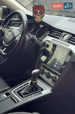 Седан Volkswagen Passat 2018 в 