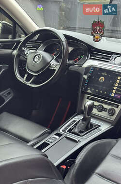 Седан Volkswagen Passat 2018 в 