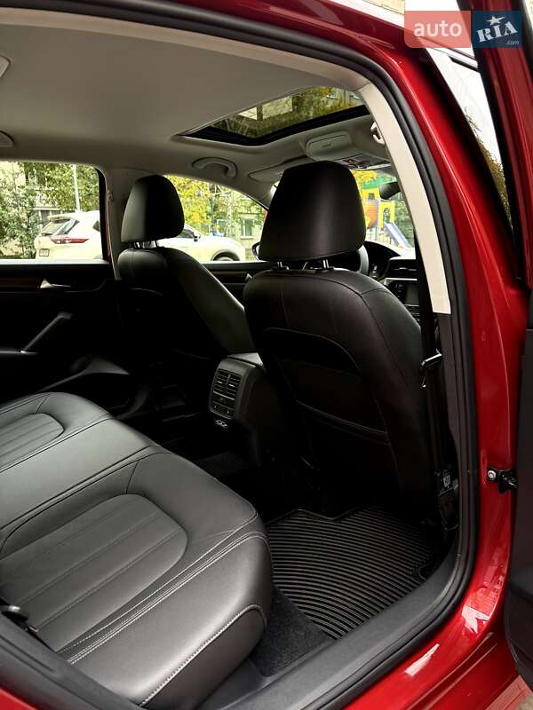 Седан Volkswagen Passat 2021 в Ромнах фото 16 Седан Volkswagen Passat 2021 в Ромнах