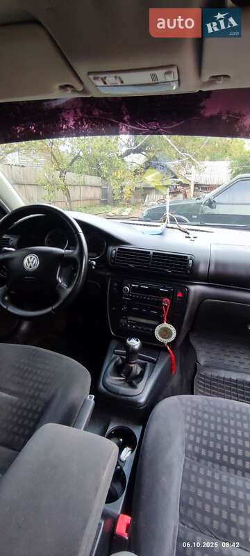 Седан Volkswagen Passat 2001 в Носовке фото 10 Седан Volkswagen Passat 2001 в Носовке