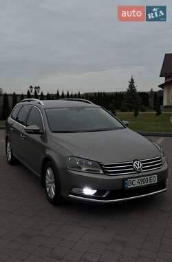 Універсал Volkswagen Passat 2011 в Яворові