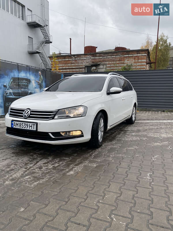 Универсал Volkswagen Passat 2011 в Житомире фото 10 Универсал Volkswagen Passat 2011 в Житомире