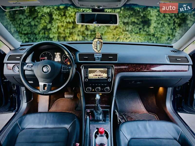 Седан Volkswagen Passat 2013 в Кривом Роге