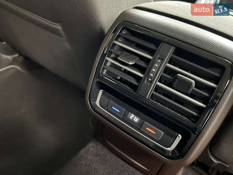 Універсал Volkswagen Passat 2015 в Києві