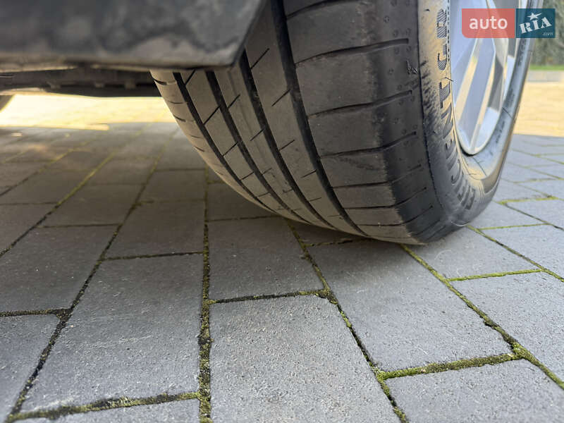 Седан Volkswagen Passat 2020 в Луцке