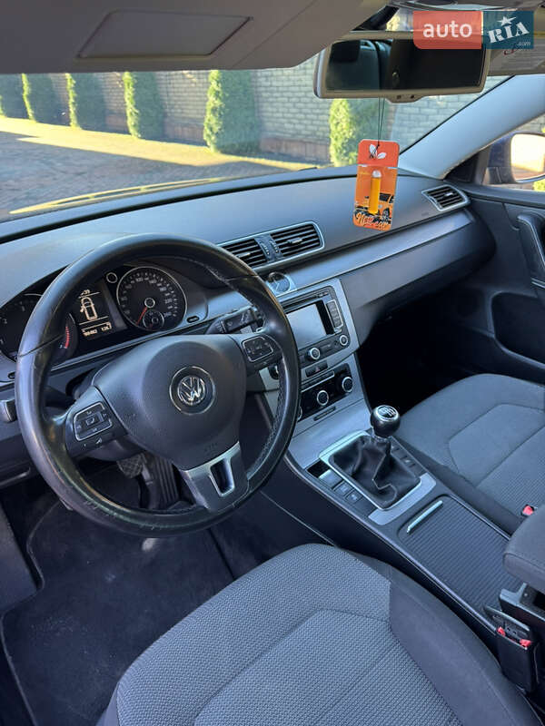 Универсал Volkswagen Passat 2011 в Черновцах фото 7 Универсал Volkswagen Passat 2011 в Черновцах