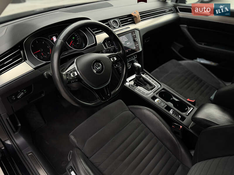 Універсал Volkswagen Passat 2015 в Дубні фото 17 Універсал Volkswagen Passat 2015 в Дубні