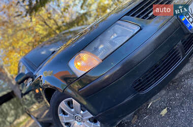 Седан Volkswagen Passat 1999 в 