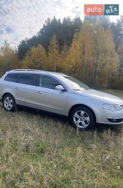Универсал Volkswagen Passat 2010 в 