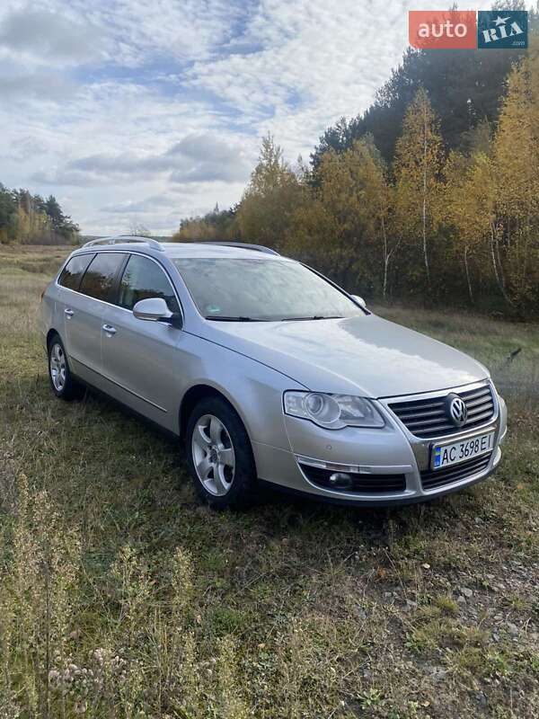 Универсал Volkswagen Passat 2010 в 