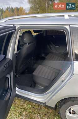 Универсал Volkswagen Passat 2010 в 