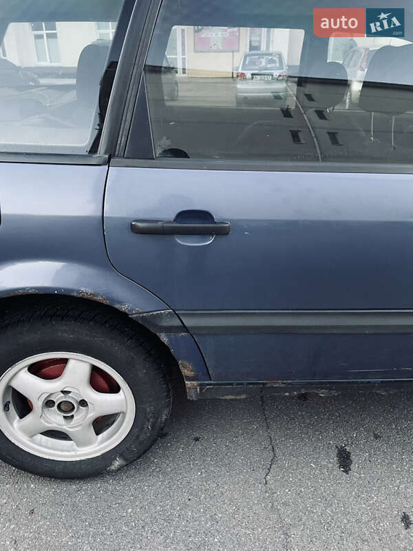Універсал Volkswagen Passat 1995 в Києві
