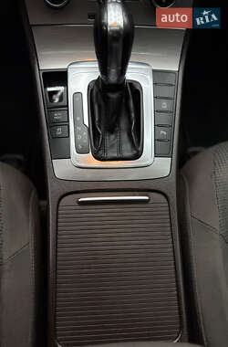 Универсал Volkswagen Passat 2012 в 