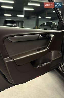 Универсал Volkswagen Passat 2012 в 