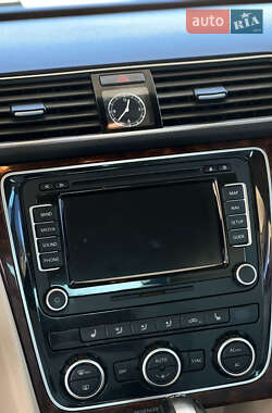 Седан Volkswagen Passat 2011 в 