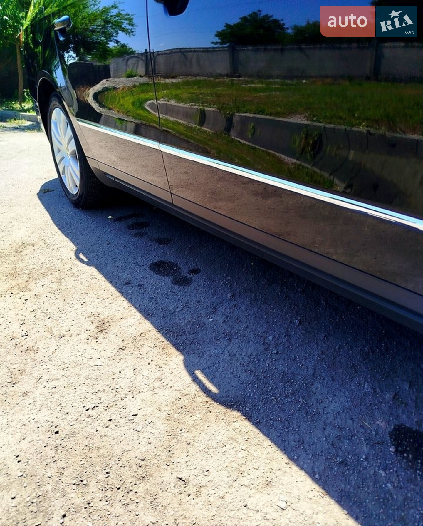 2010 Volkswagen Passat - мініатюра 2