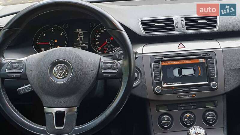 Универсал Volkswagen Passat 2010 в Днепре