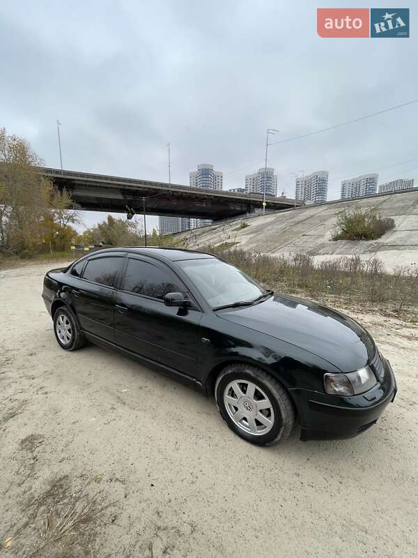 Седан Volkswagen Passat 1996 в Киеве фото 15 Седан Volkswagen Passat 1996 в Киеве
