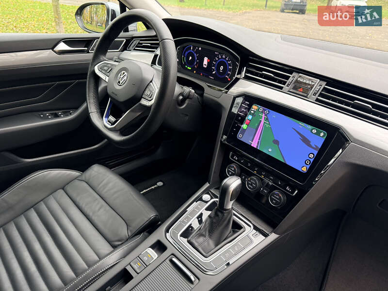 Универсал Volkswagen Passat 2020 в Киеве фото 29 Универсал Volkswagen Passat 2020 в Киеве