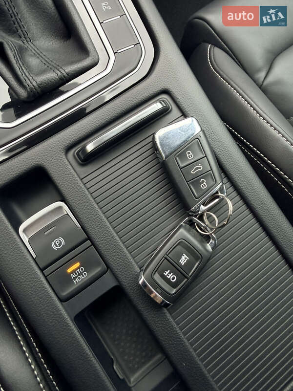 Универсал Volkswagen Passat 2020 в Киеве фото 43 Универсал Volkswagen Passat 2020 в Киеве