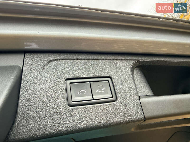 Универсал Volkswagen Passat 2020 в Киеве фото 49 Универсал Volkswagen Passat 2020 в Киеве