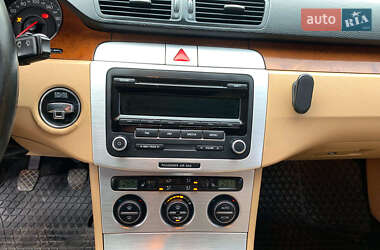 Седан Volkswagen Passat 2007 в 