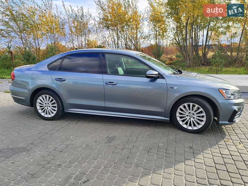 Седан Volkswagen Passat 2017 в Львове фото 12 Седан Volkswagen Passat 2017 в Львове